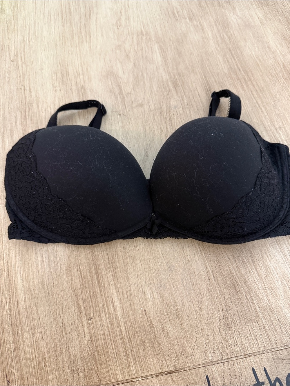 Victoria's Secret Black Lace Trim Push-Up Underwire Bra Size 38DDD